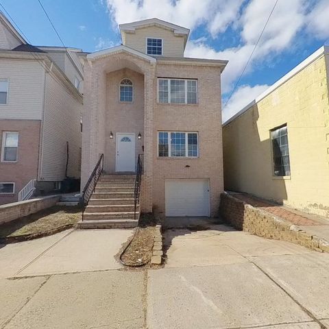 Multifamily For Sale - 547 Elm St<br/> Kearny, NJ 07302