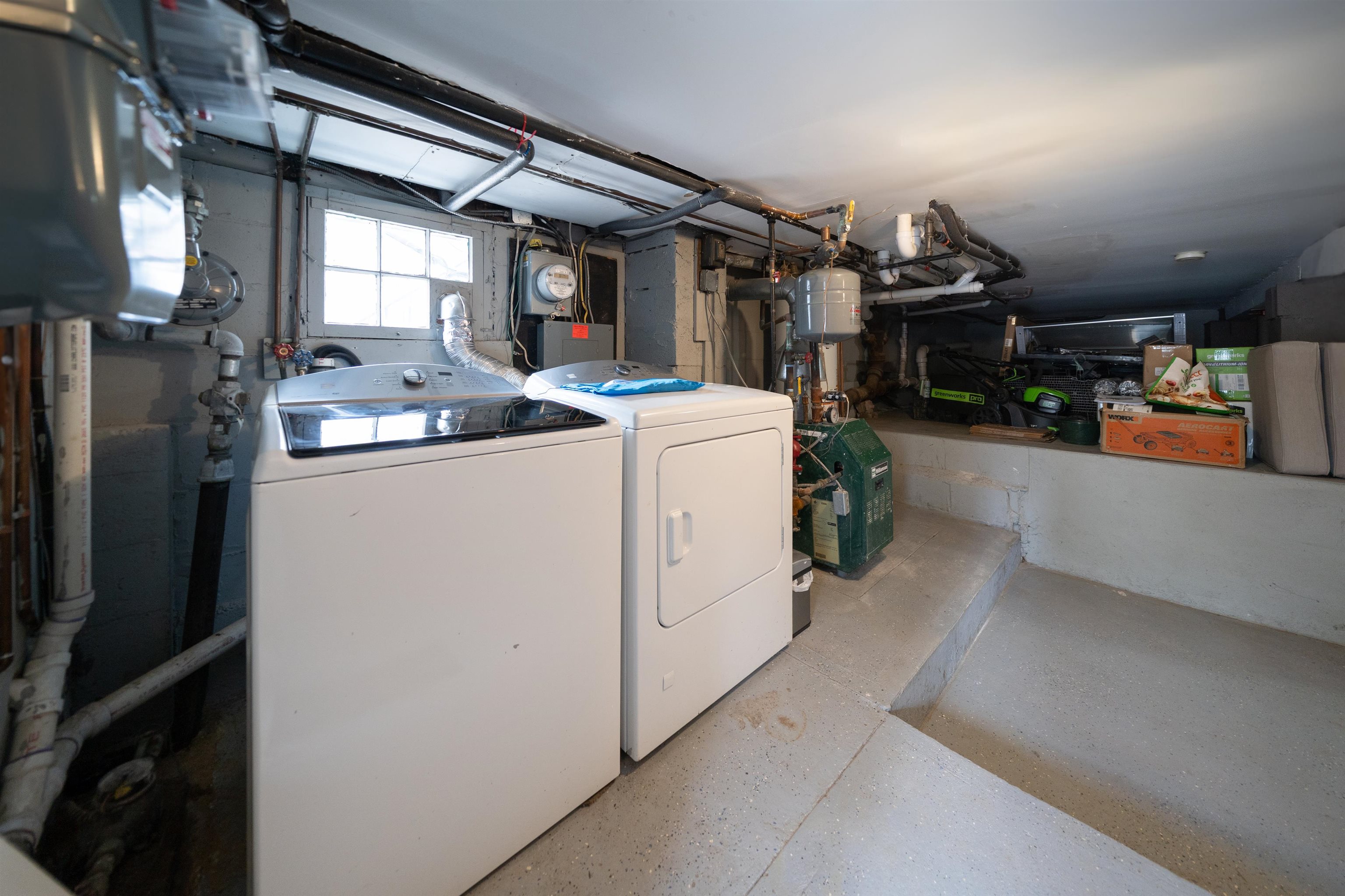 235 Sherman Ave, Jersey City, New Jersey image 32