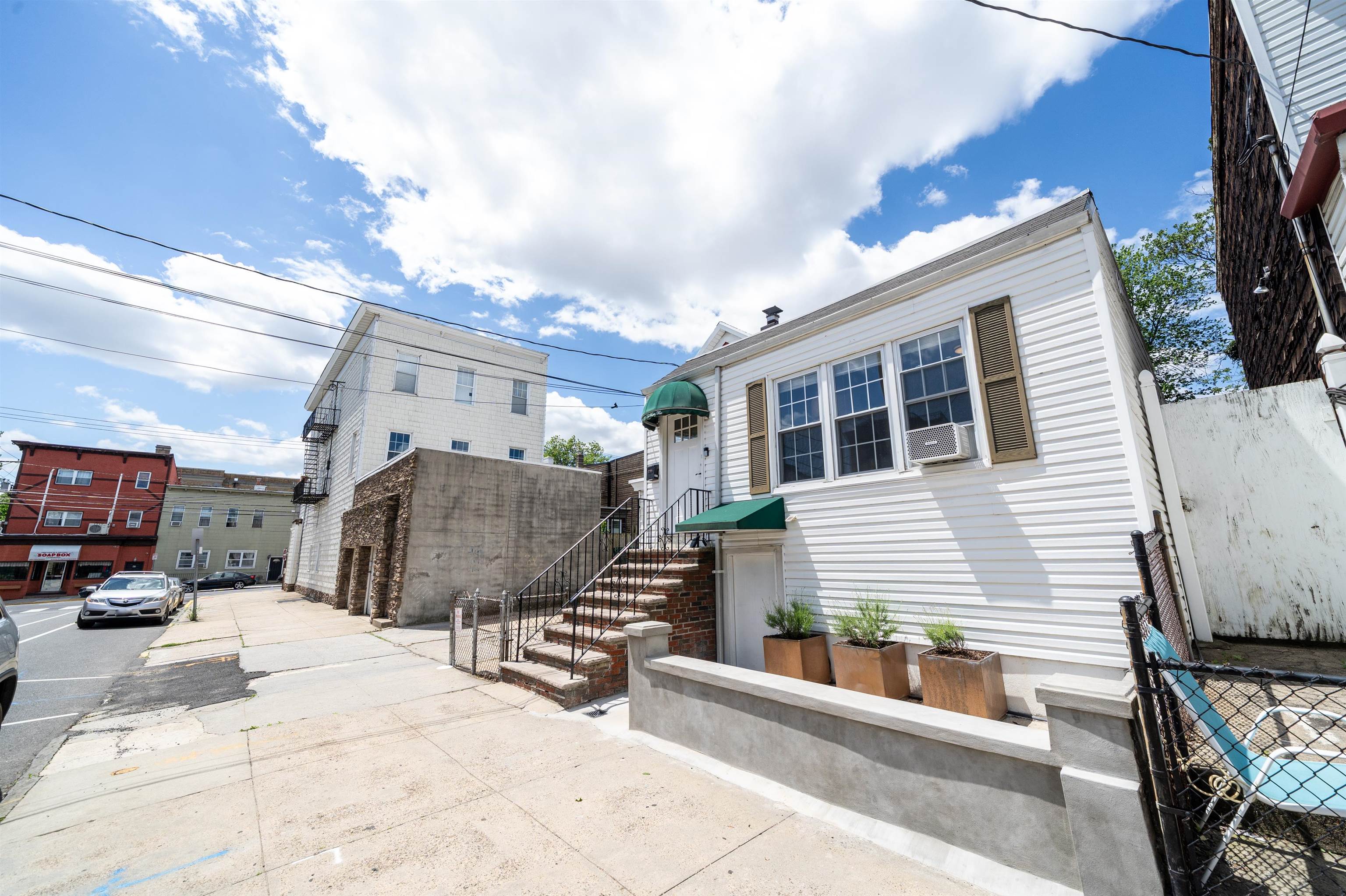 235 Sherman Ave, Jersey City, New Jersey image 23