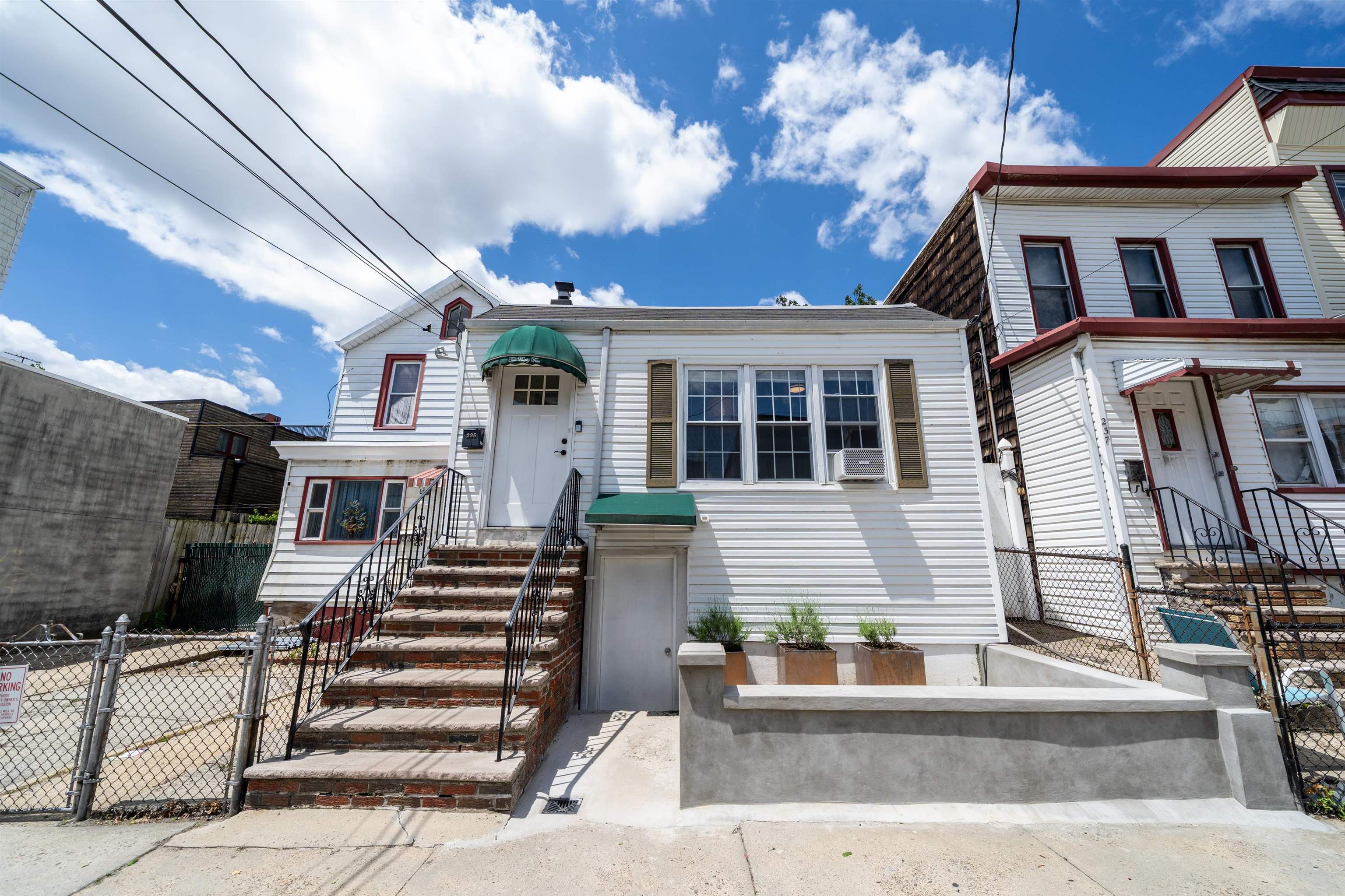 235 Sherman Ave, Jersey City, New Jersey image 22