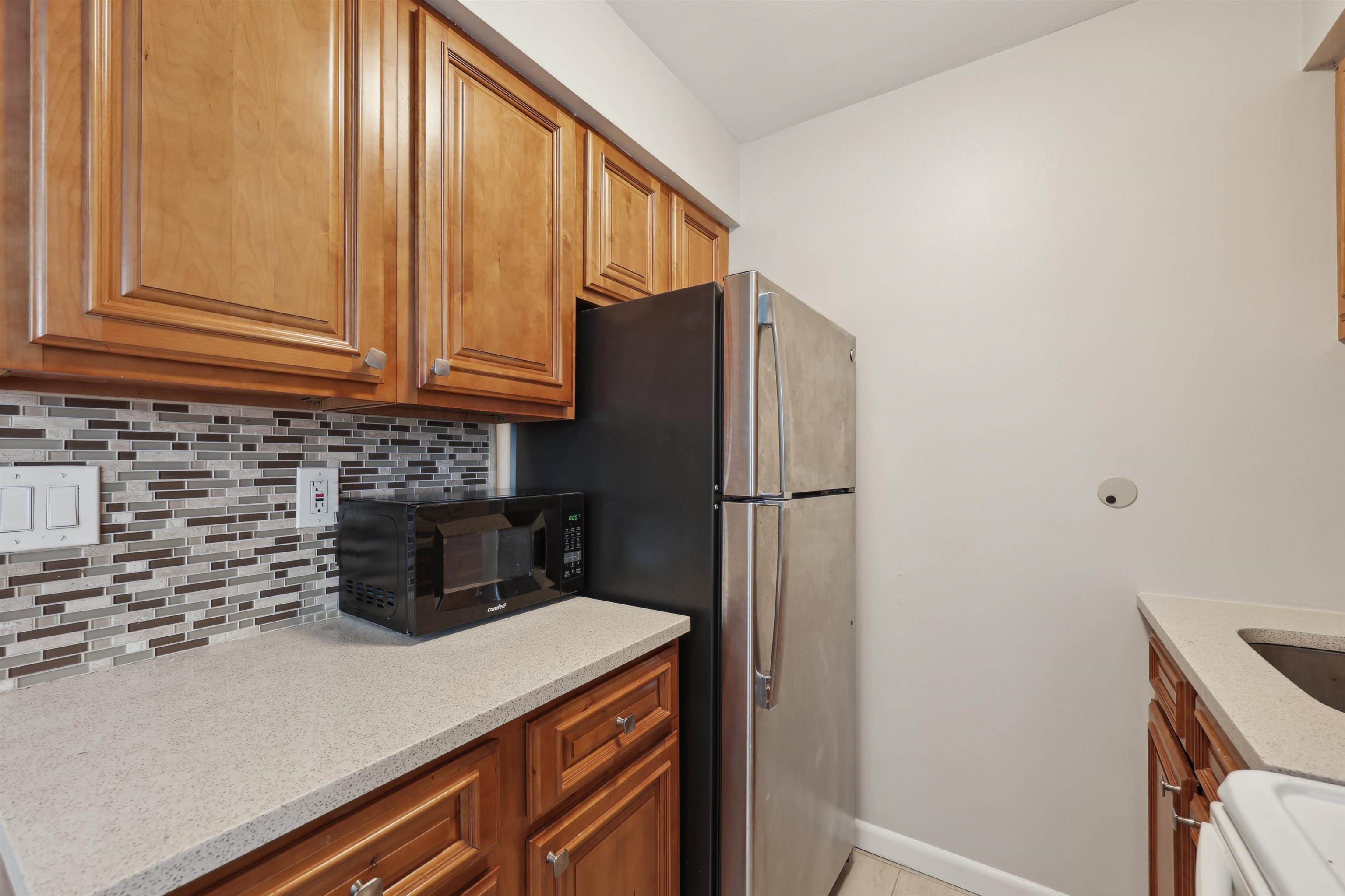 310 70th St #1D, Guttenberg, New Jersey image 9