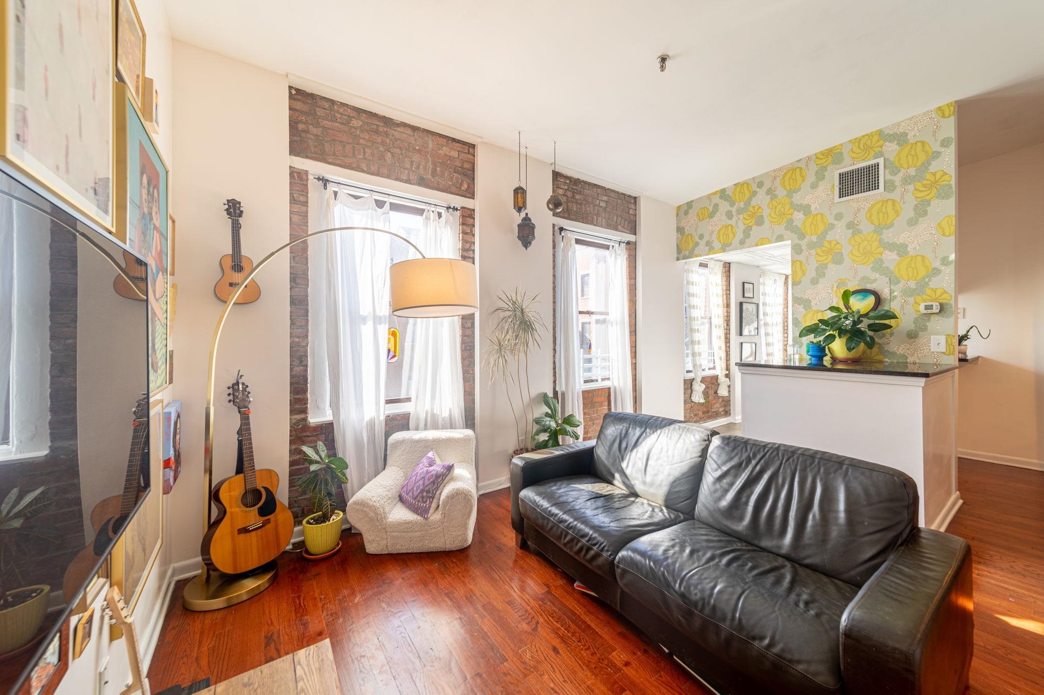 158 Wayne St #327, Jersey City, New Jersey image 4