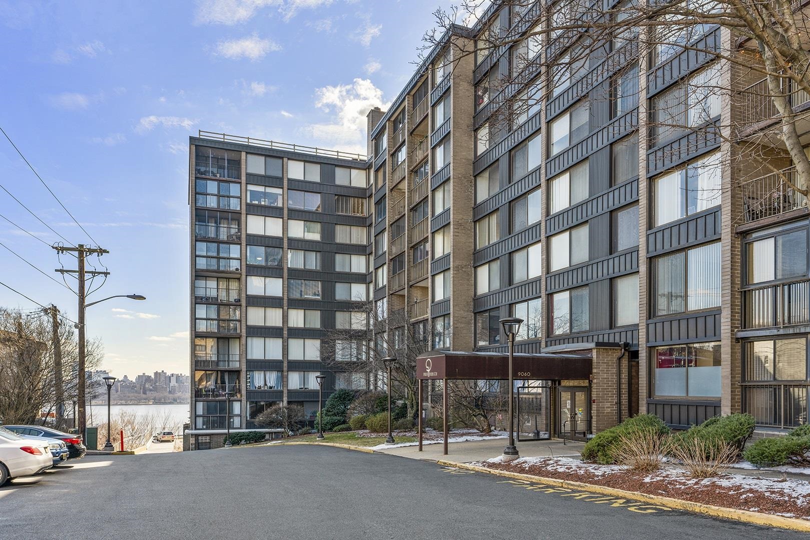 9060 Palisade Ave #612, North Bergen, New Jersey image 1