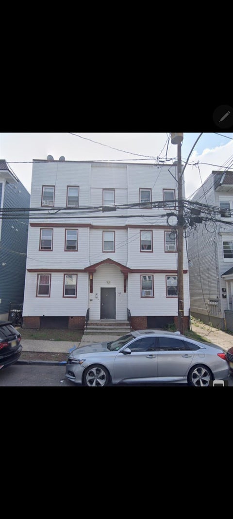 Multifamily For Rent - 42 Tillinghast St #3L<br/> Newark, NJ 07108