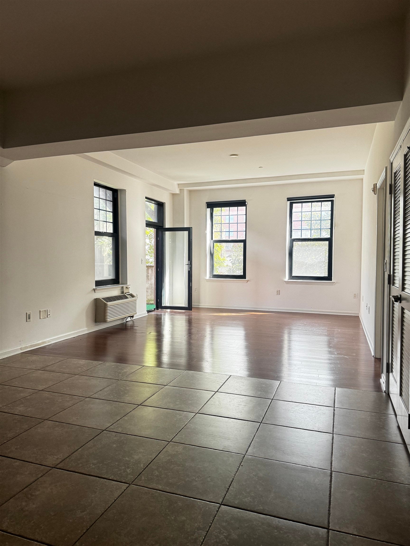 190 CULVER AVE 103