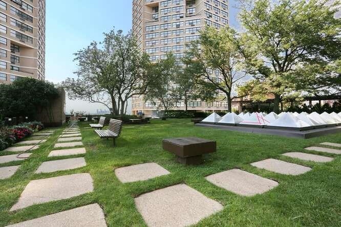 7002 Blvd East #12 G, Guttenberg, New Jersey image 10