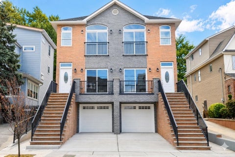 Multifamily For Sale - 92 West 6th St<br/> Bayonne, NJ 07002