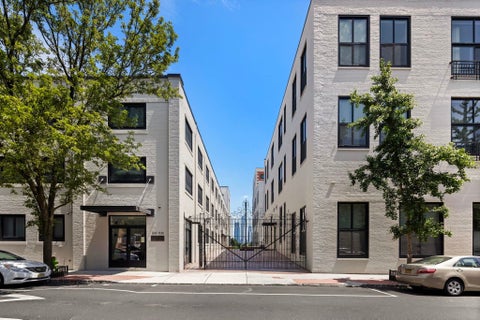 Featured picture for the property 240019063