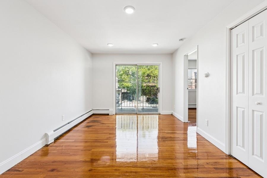 Jersey City, Heights, New Jersey 07307, United States, 3 Bedrooms Bedrooms, ,2 BathroomsBathrooms,Residential,Active,156902