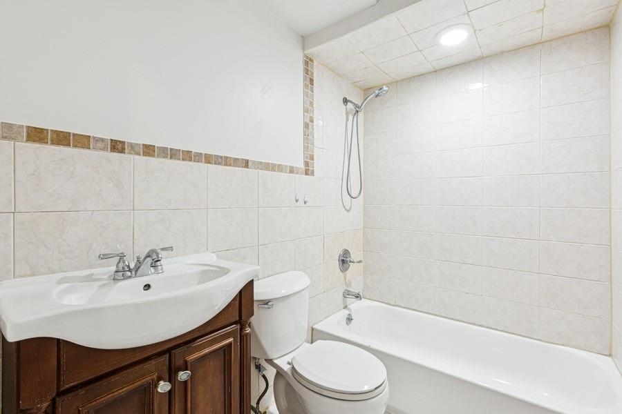 Jersey City, Heights, New Jersey 07307, United States, 3 Bedrooms Bedrooms, ,2 BathroomsBathrooms,Residential,Active,156902