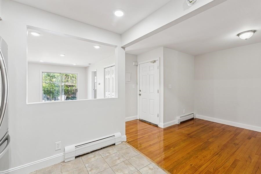 Jersey City, Heights, New Jersey 07307, United States, 3 Bedrooms Bedrooms, ,2 BathroomsBathrooms,Residential,Active,156902