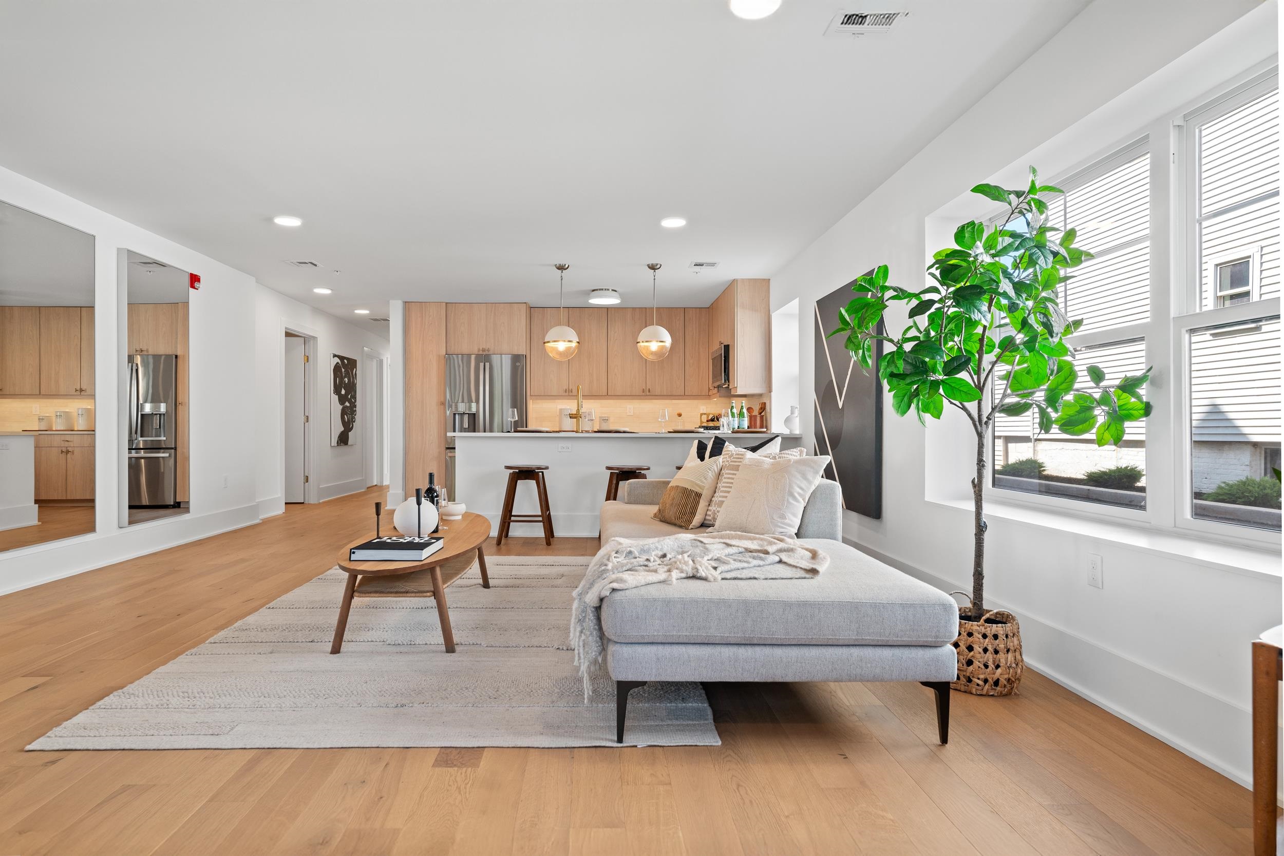 525 AVENUE E