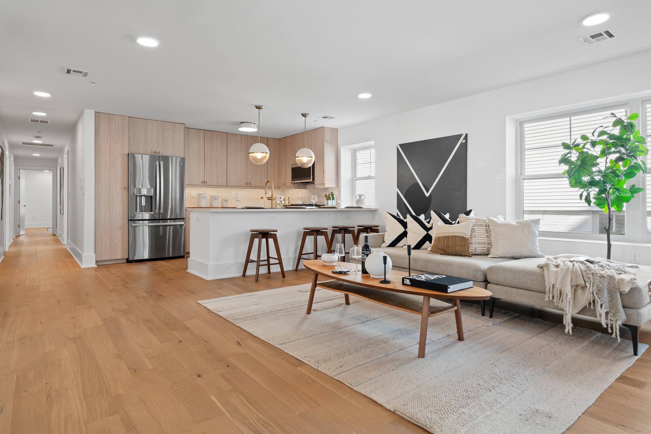 525 AVENUE E