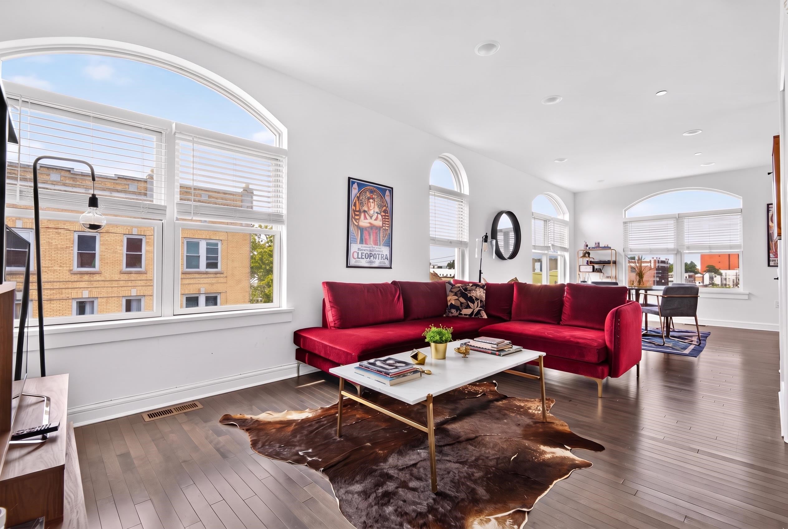 974 SUMMIT AVE 401-A