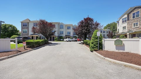 Townhouse For Sale - 1625 Paterson Plank Rd<br/> Secaucus, NJ 07094