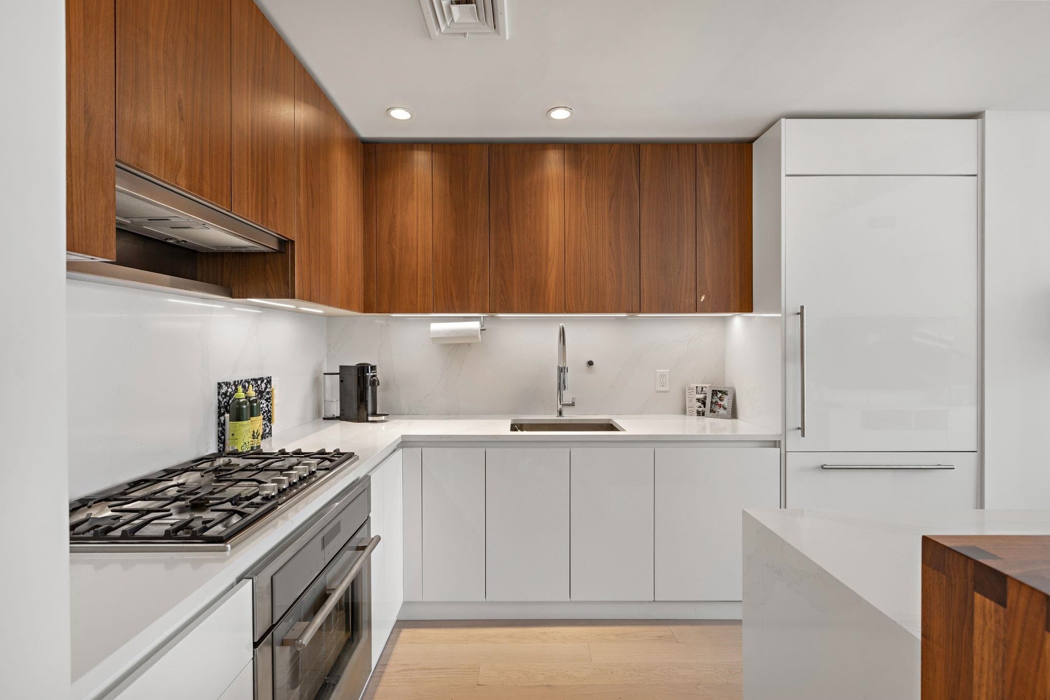 1000 MAXWELL LANE PH12G