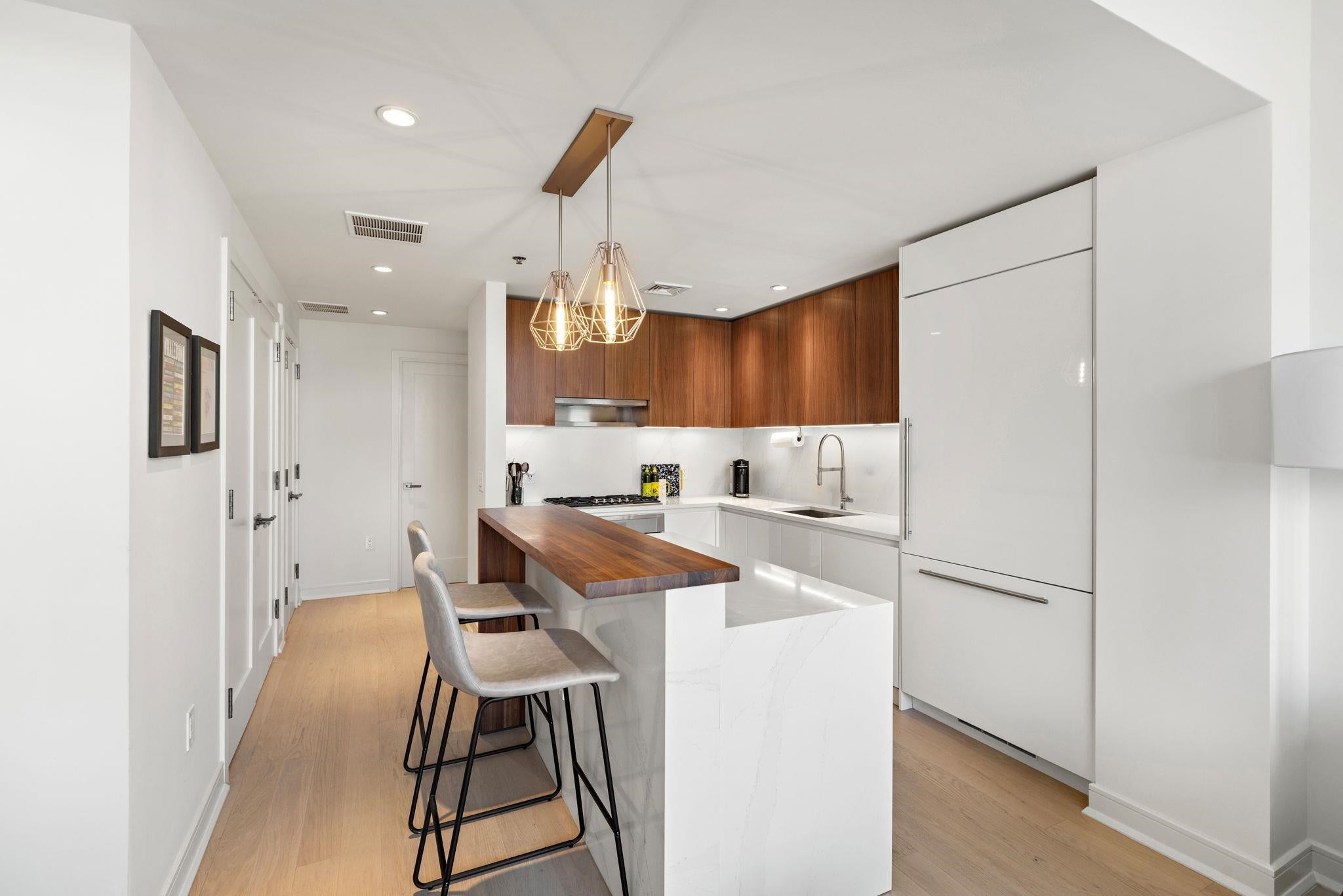 1000 MAXWELL LANE PH12G
