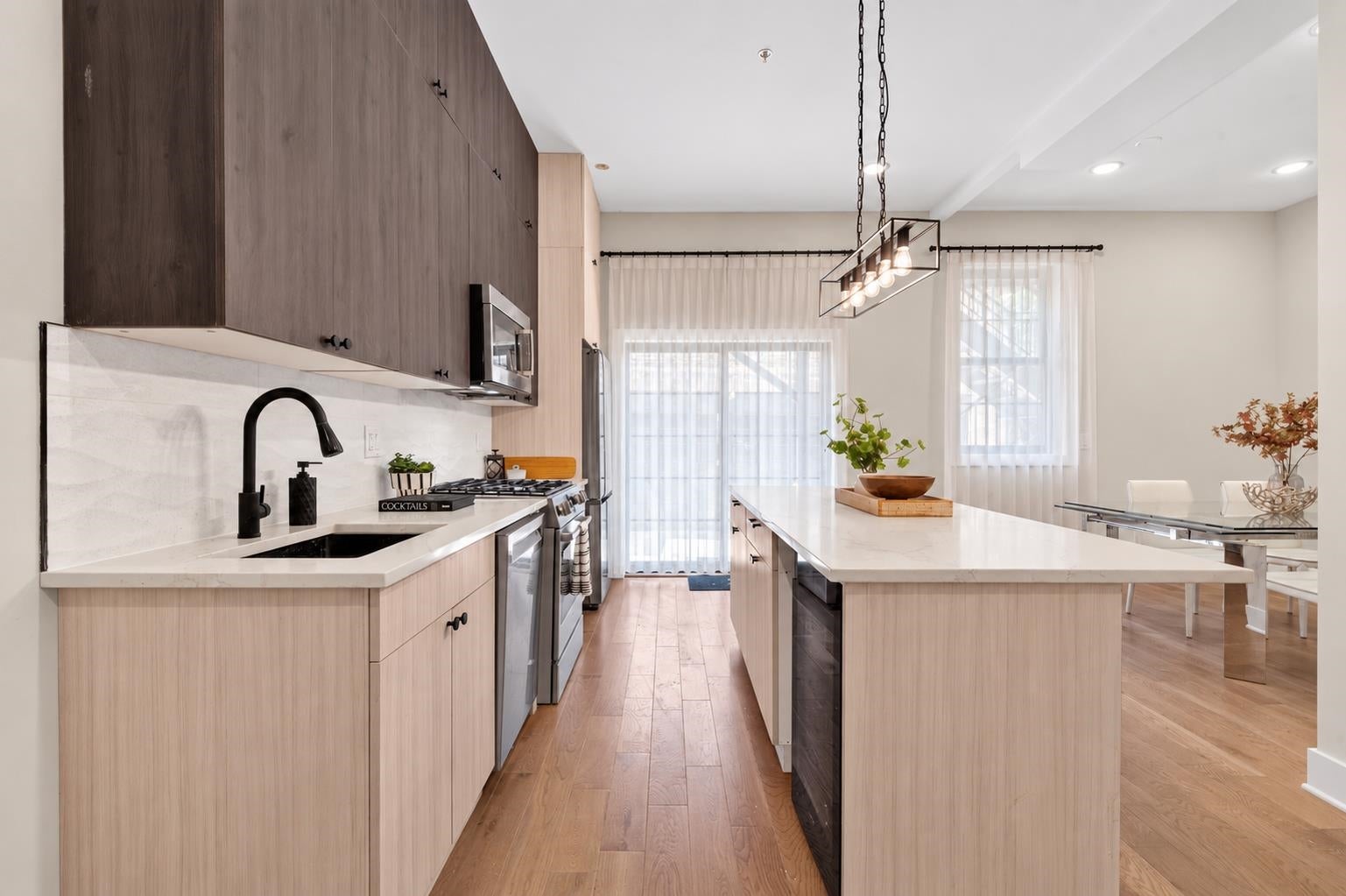 Search Homes 4 545 PALISADE AVE 1