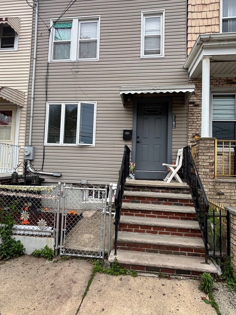 Homes For Sale - 137 Prospect Ave<br/> Hudson County, Bayonne, NJ 07002
