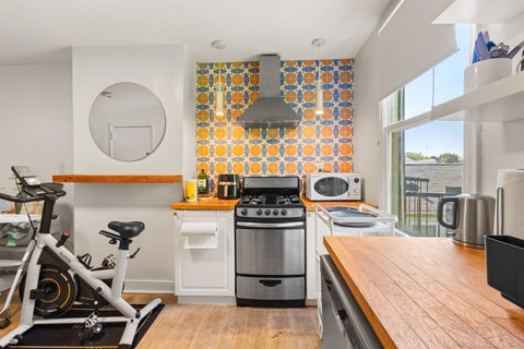Apartment For Rent - 49 Jewett Ave #APT 4<br/> Hudson County, Jersey City, NJ 07304