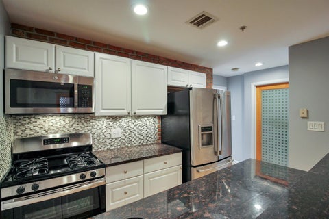 Condo For Sale - 416 63rd St #1C<br/> West New York, NJ 07093