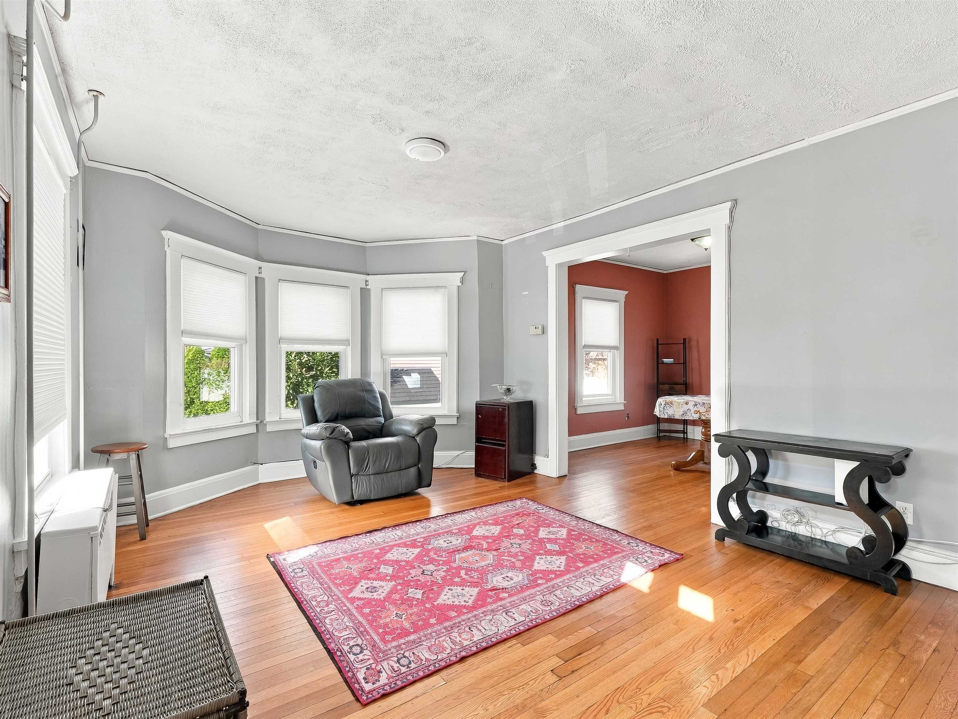 515 ELM ST