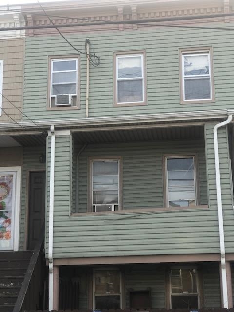 22 10th St, Bayonne, New Jersey image 1