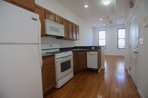 Homes For Rent - 158 Sherman Ave #3R<br/> Jersey City, NJ 07307