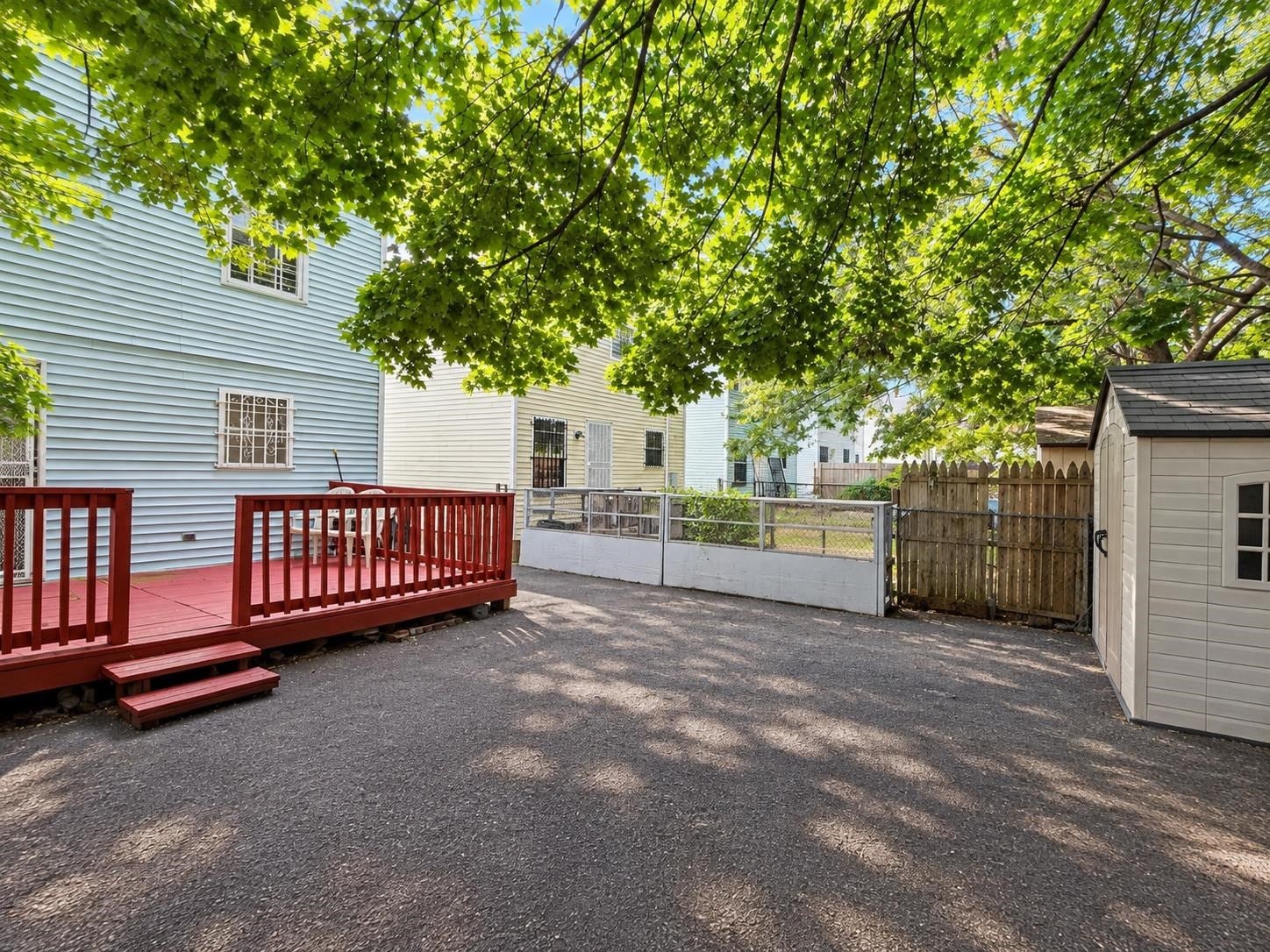 92 MYRTLE AVE