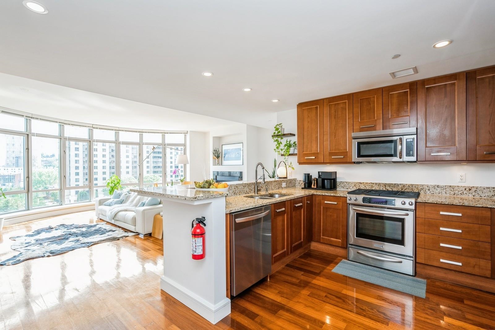 8100 River Rd #612, North Bergen, New Jersey image 12