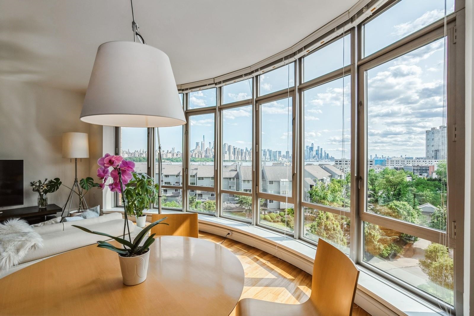 8100 River Rd #612, North Bergen, New Jersey image 4