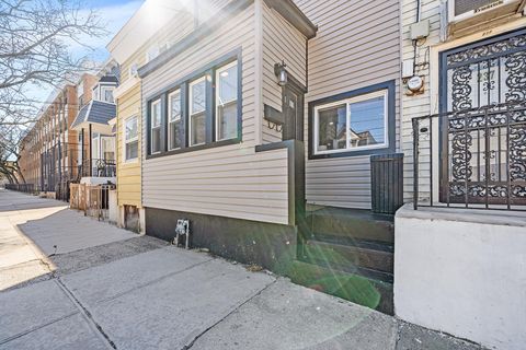 MLS: 250010286