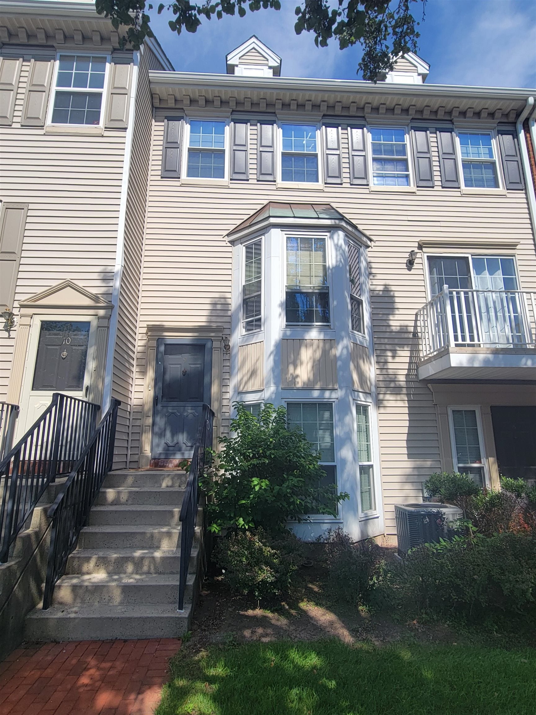 Search Homes 1 9 COTTONWOOD ST