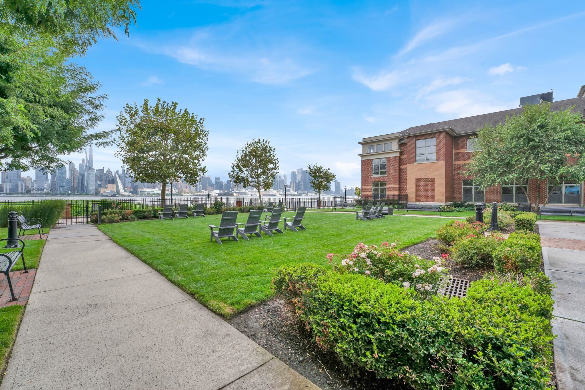 24 AVENUE AT PORT IMPERIAL 230