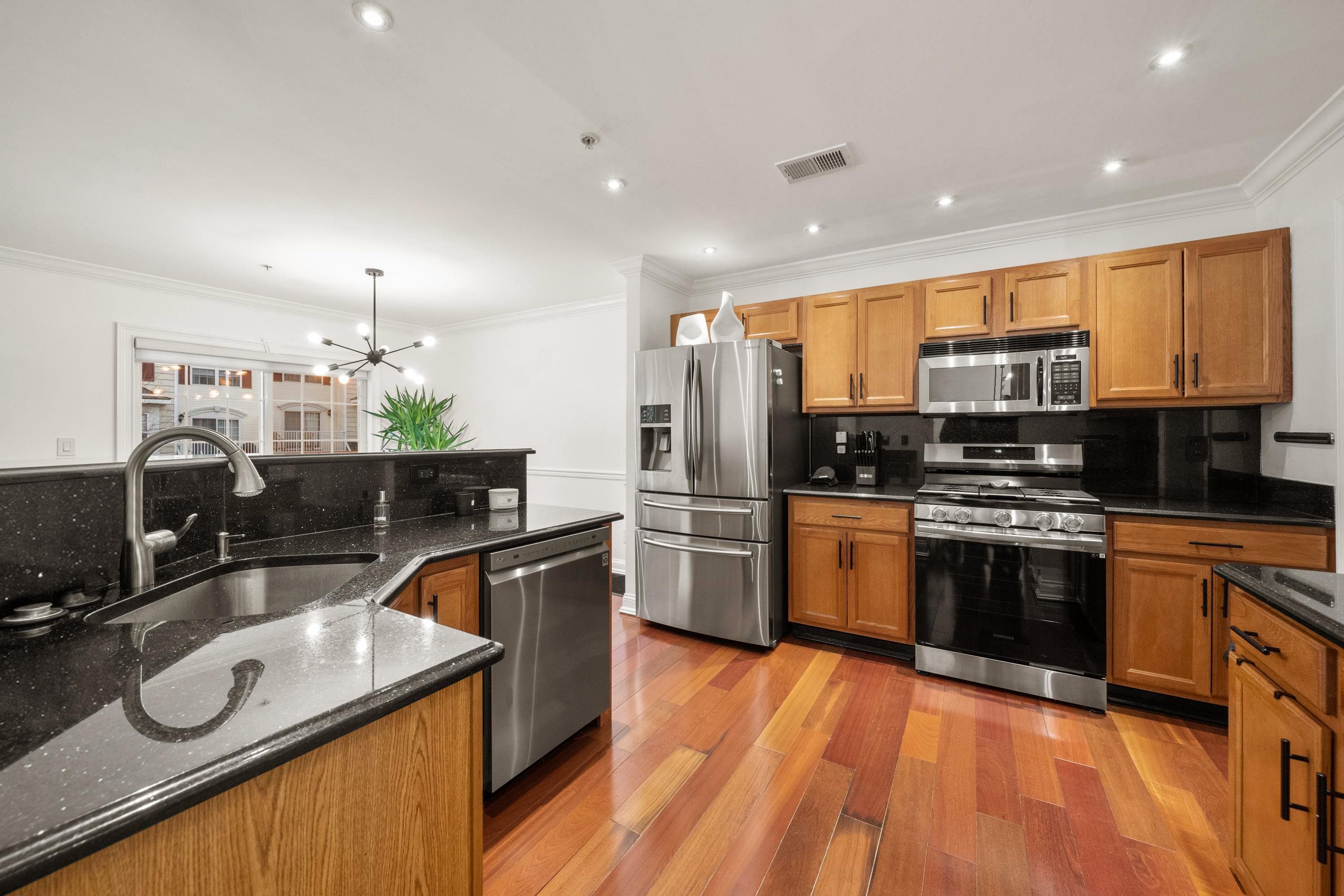 44 Boatworks Dr, Bayonne, New Jersey image 7