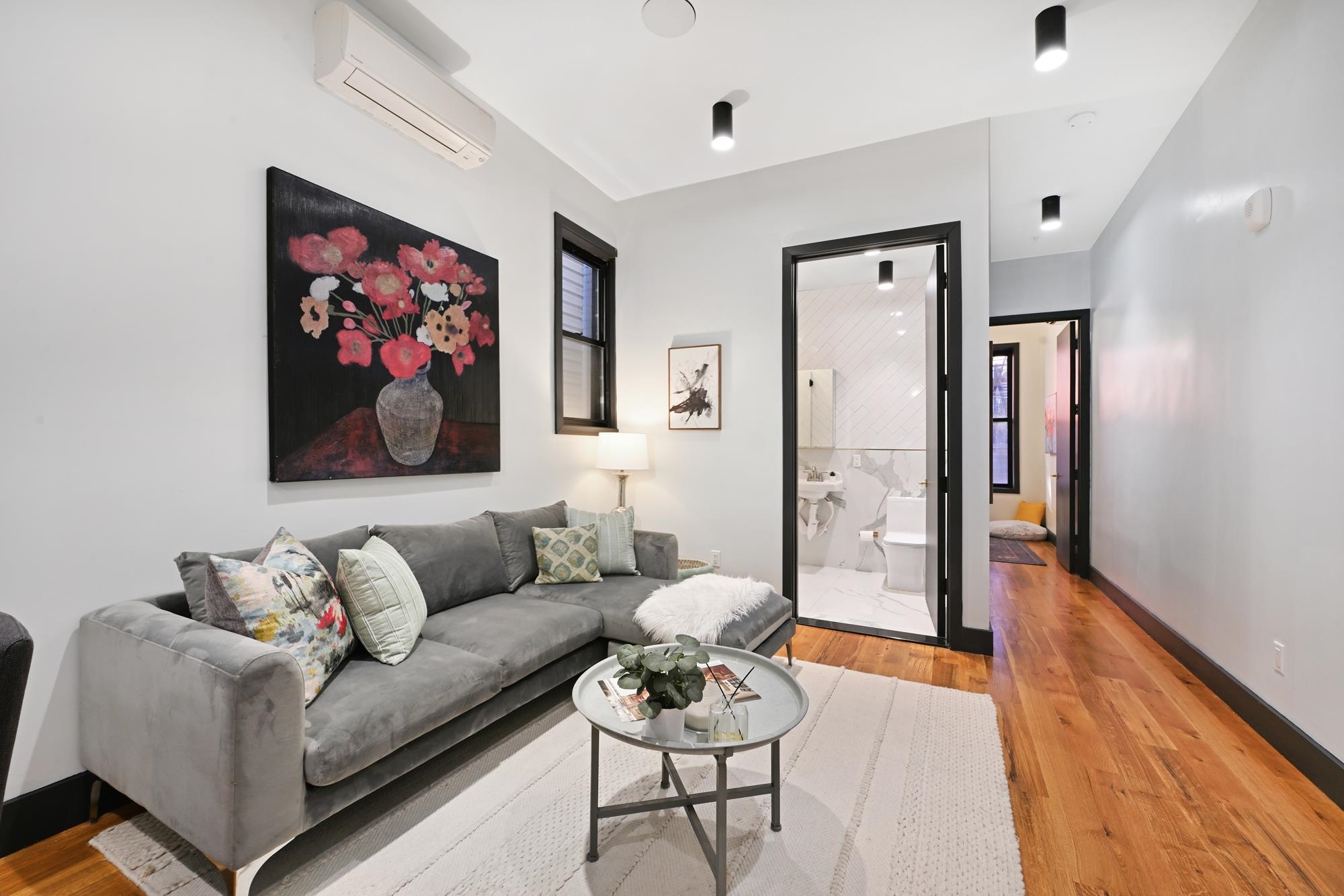 7 St Paul Ave #4R, Jersey City, New Jersey image 1