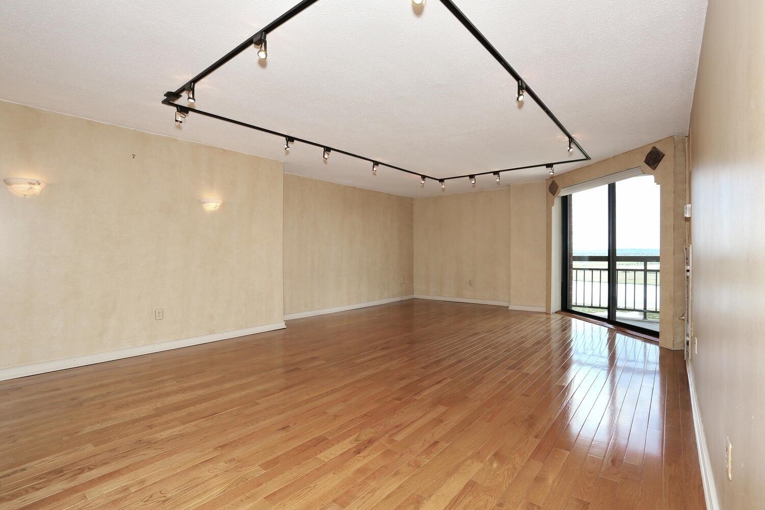 1608 Harmon Cove Tower #1608, Secaucus, New Jersey image 17