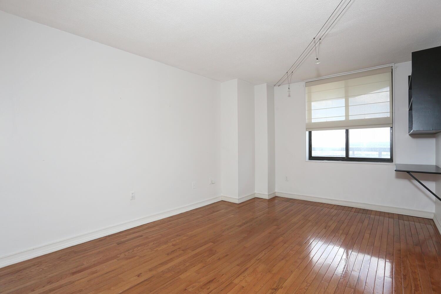 1608 Harmon Cove Tower #1608, Secaucus, New Jersey image 31