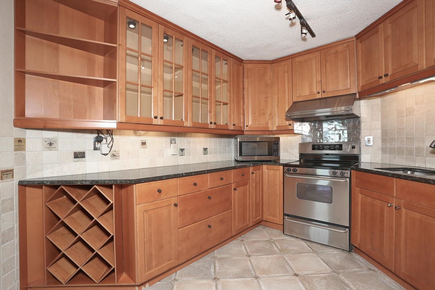 1608 Harmon Cove Tower #1608, Secaucus, New Jersey image 10