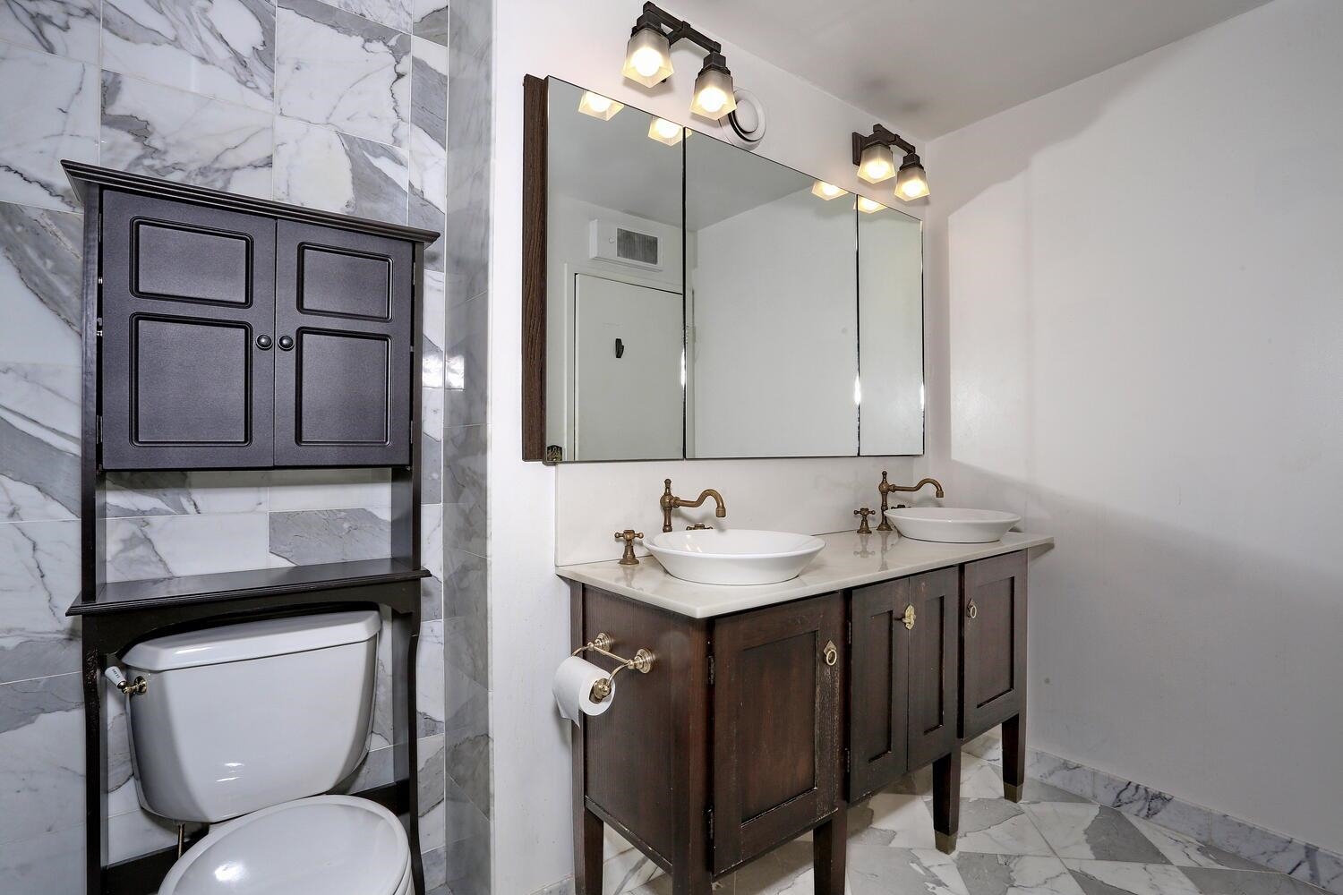 1608 Harmon Cove Tower #1608, Secaucus, New Jersey image 28