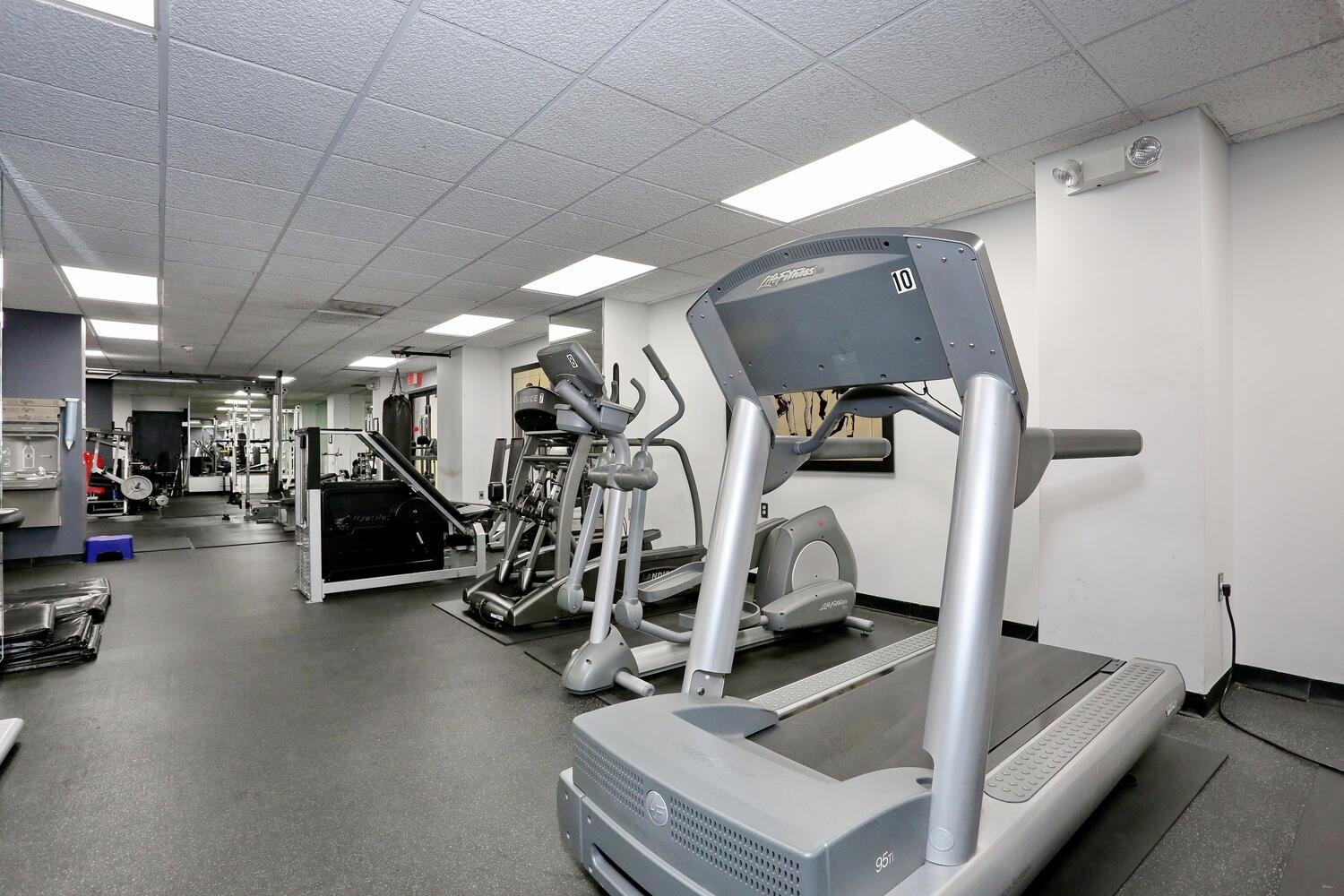 1608 Harmon Cove Tower #1608, Secaucus, New Jersey image 36
