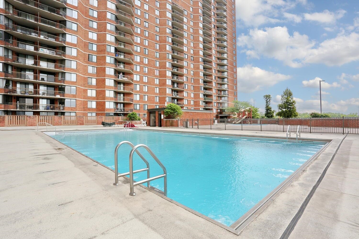 1608 Harmon Cove Tower #1608, Secaucus, New Jersey image 40