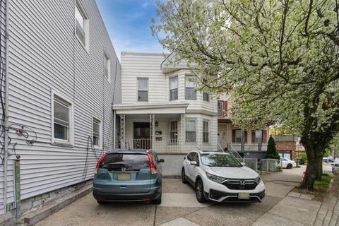 Multifamily For Rent - 1012 Paterson Plank Rd #1ST FLOOR<br/> North Bergen, NJ 07047