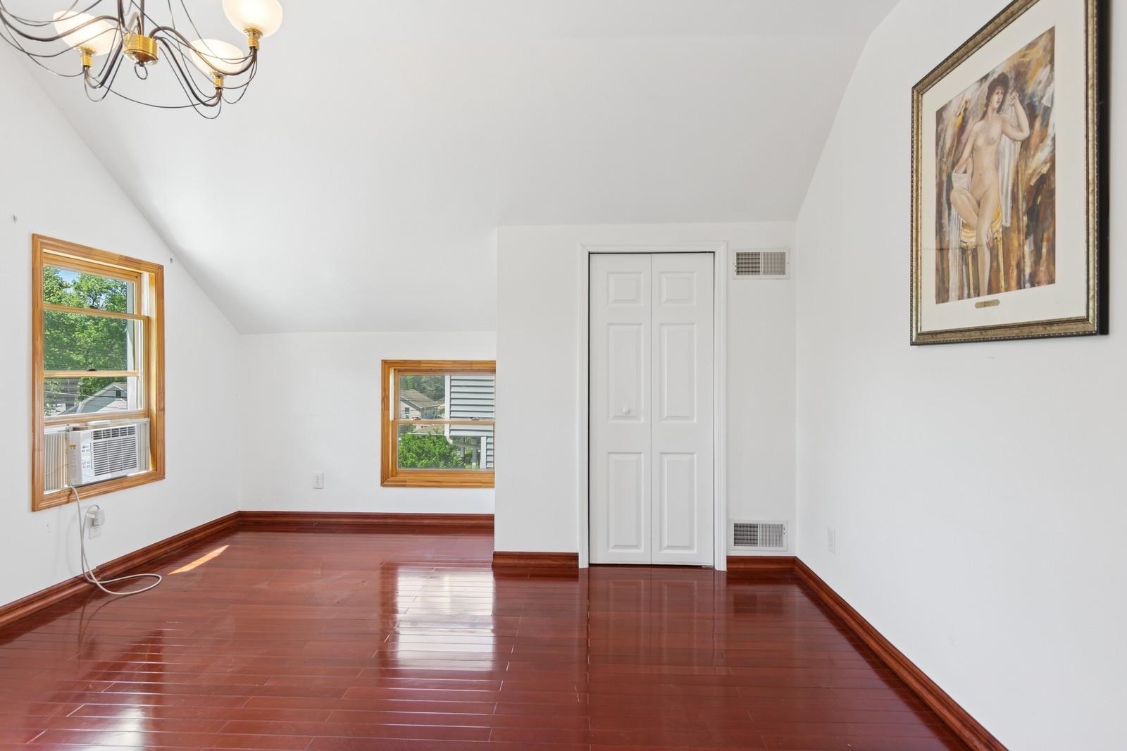 16 Hazel Ave, Livingston, New Jersey image 16