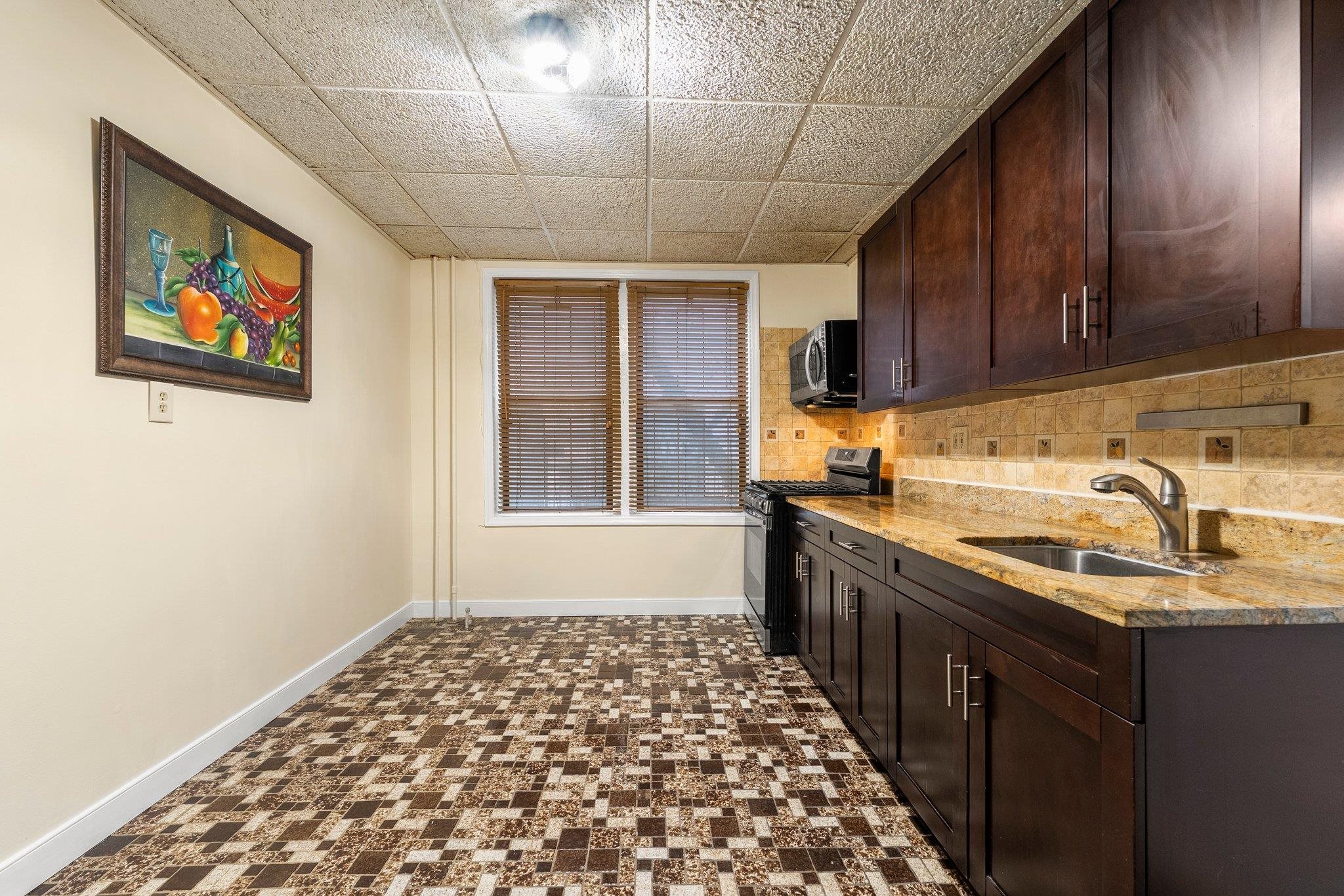 523 34th St #C6, Union City, New Jersey image 11