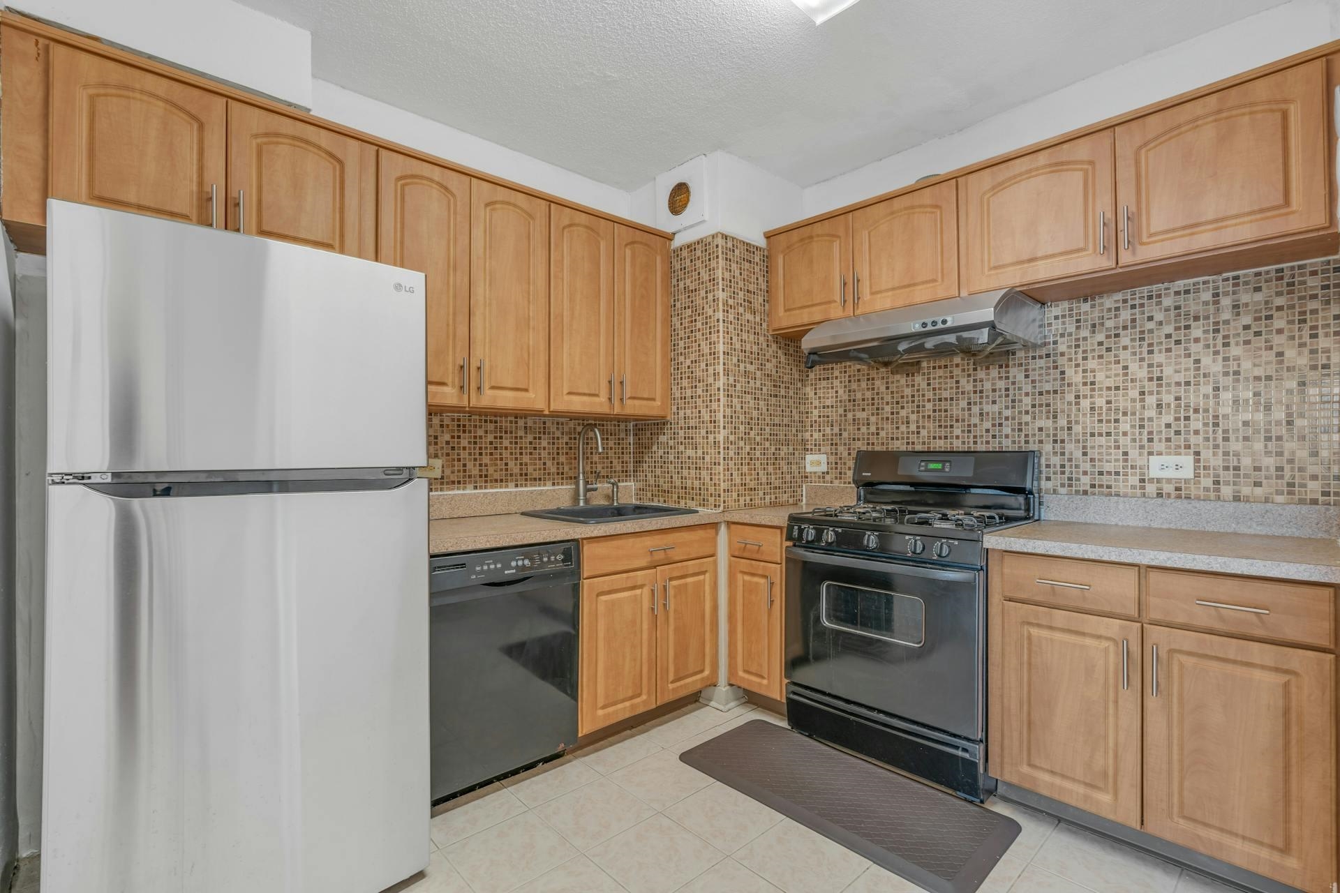 Picture for the property 240003324, 1 beds, 1 baths