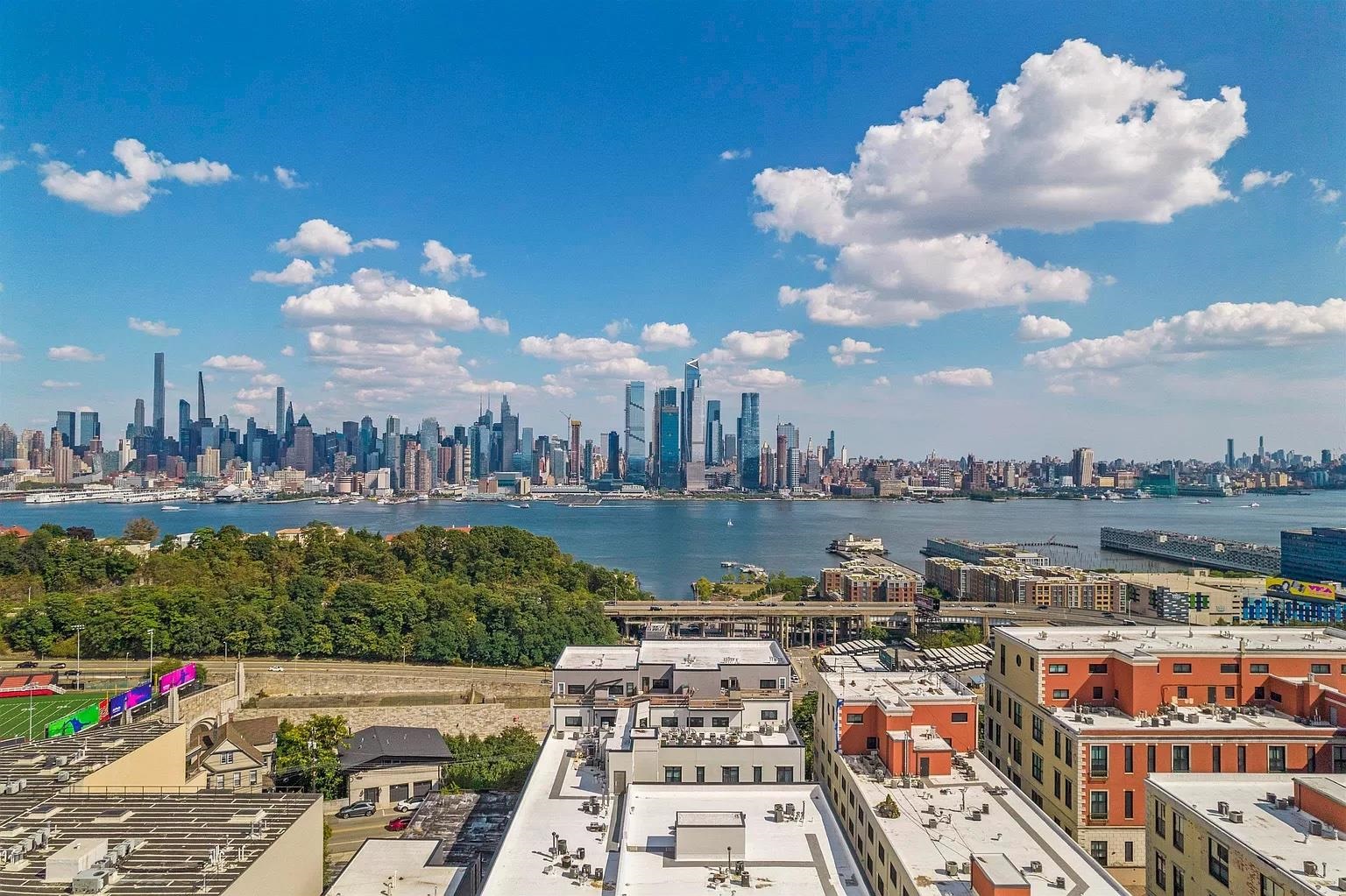 518 Gregory Ave #0320, Weehawken, New Jersey image 21