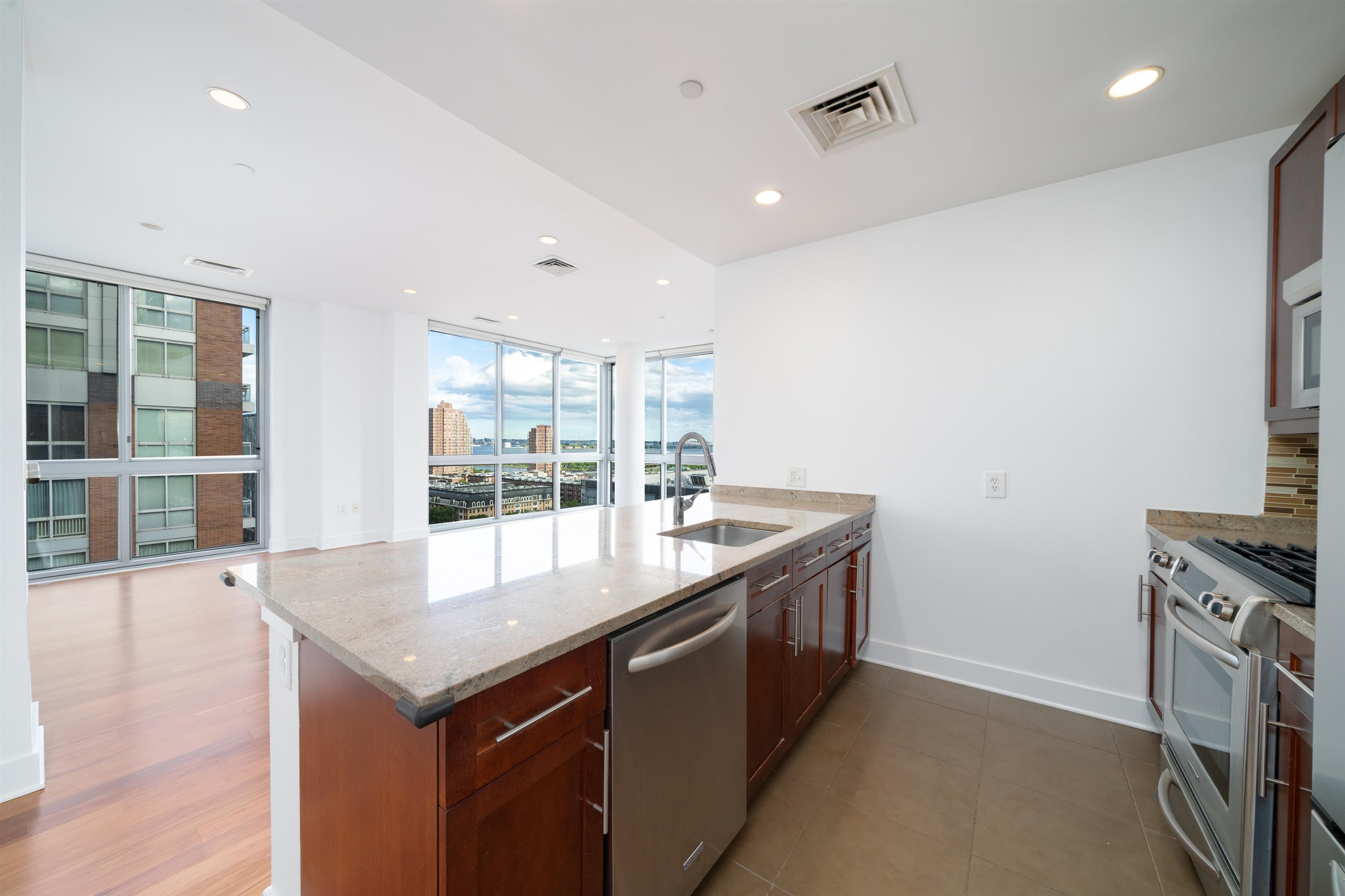 201 Luis M Marin Blvd #1420, Jersey City, New Jersey image 9