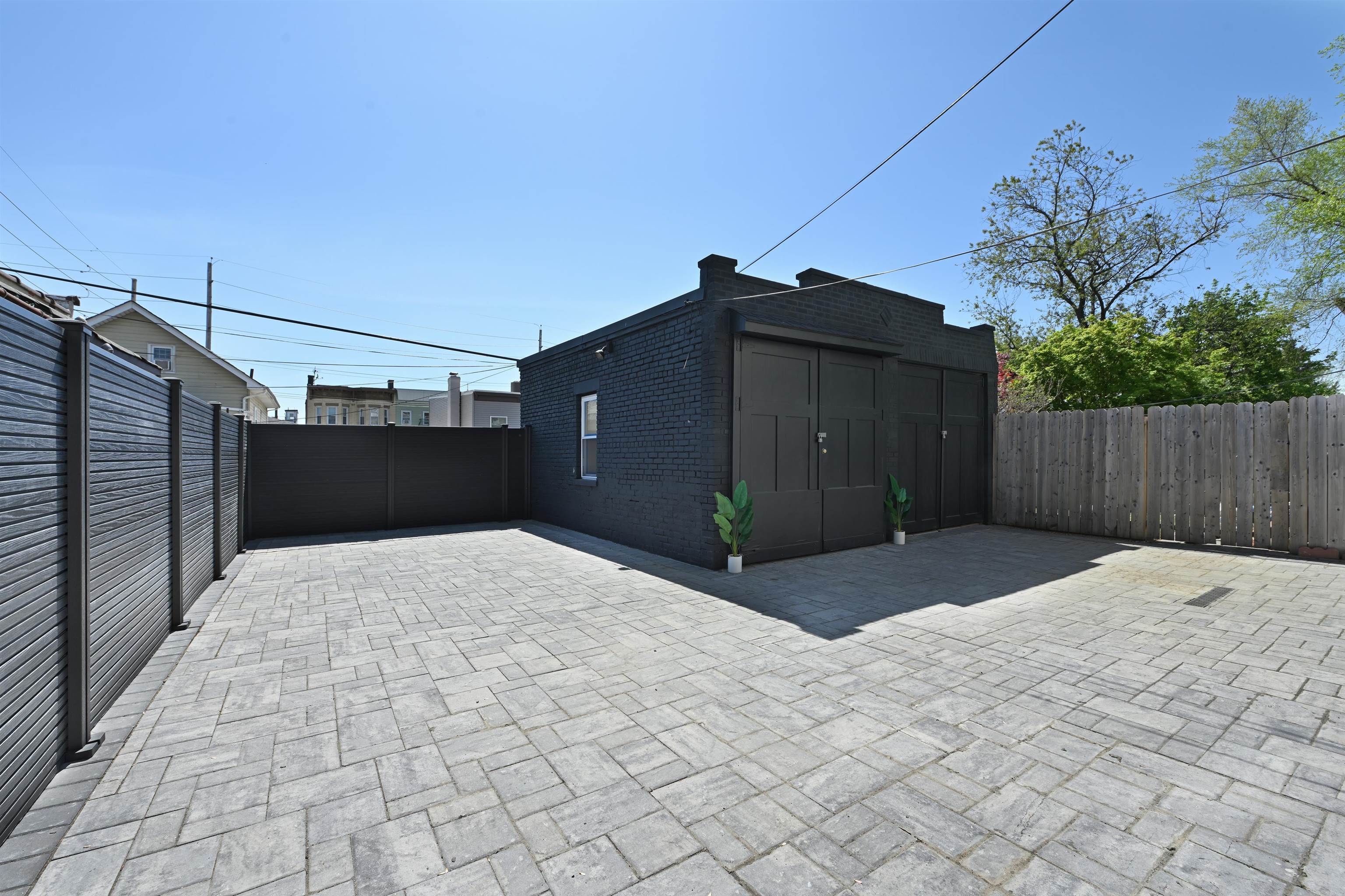 372 Webster Ave, Jersey City, New Jersey image 42