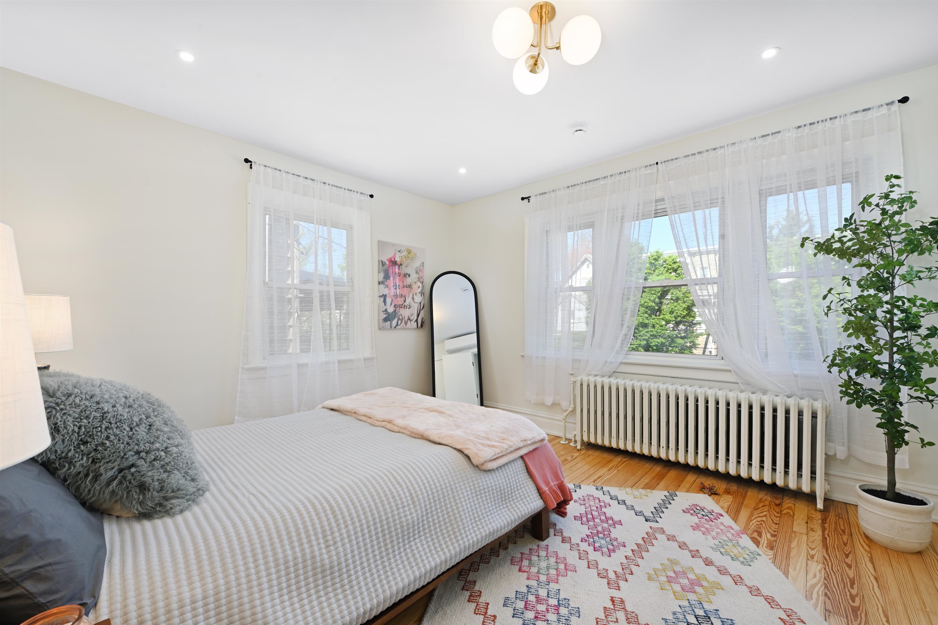 372 Webster Ave, Jersey City, New Jersey image 24